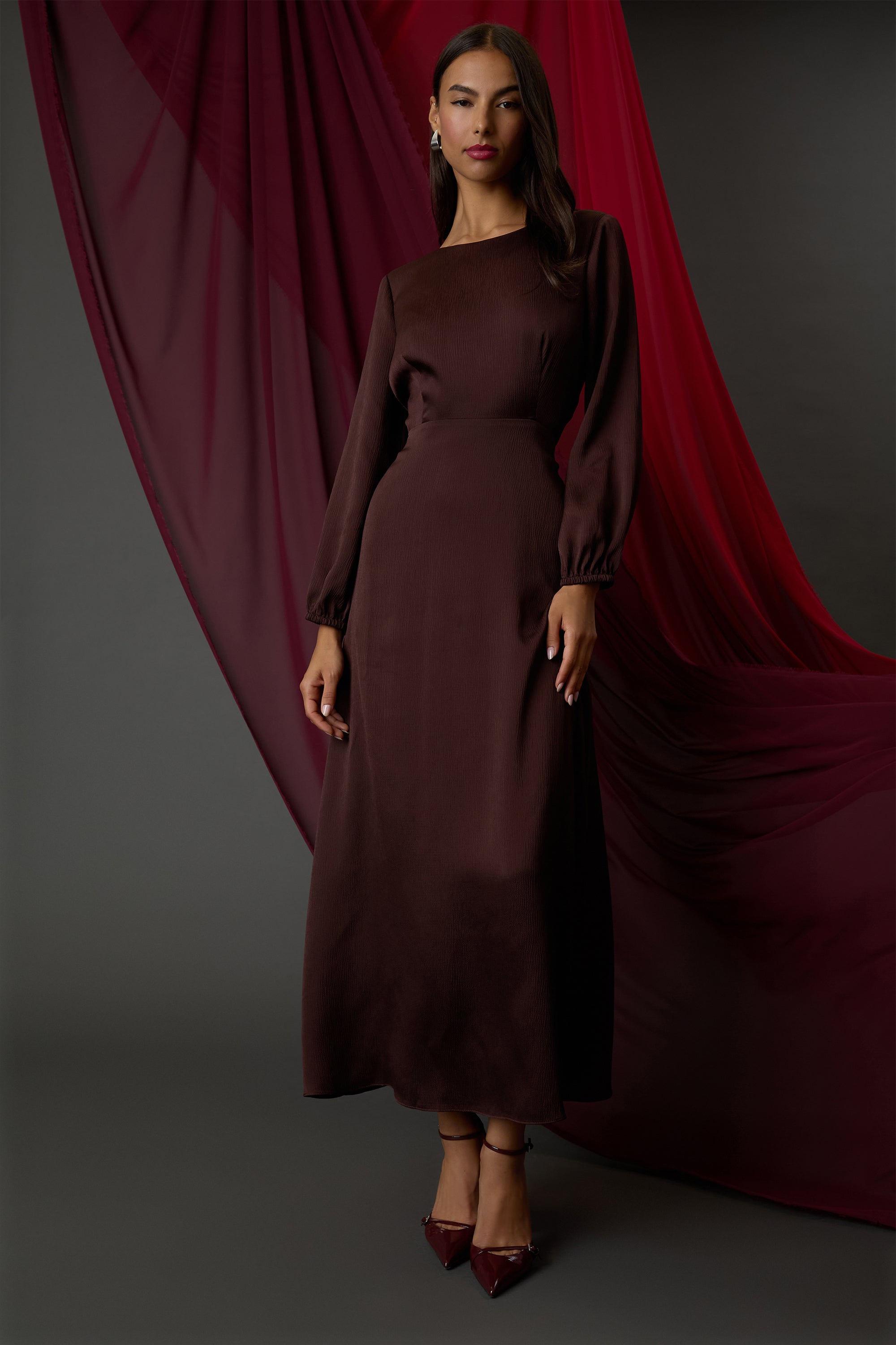 TIE BACK MAXI WITH CUT OUT SIDES – Maggy London TIE BACK MAXI WITH CUT OUT SIDES – Maggy London