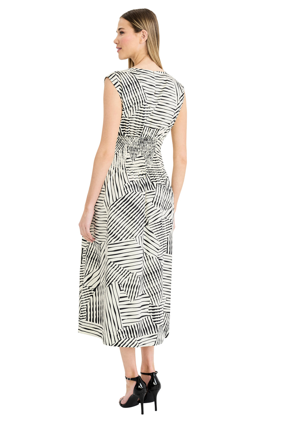 Willow Sleeveless Midi in Mazed Linework